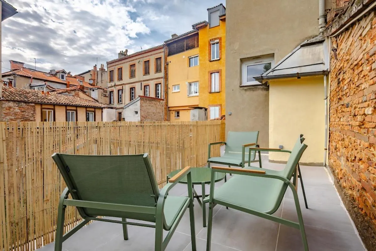 Magnifique Appartement Terrasse Et Parking Prive Place Dupuy Тулуза 0*,  Франция